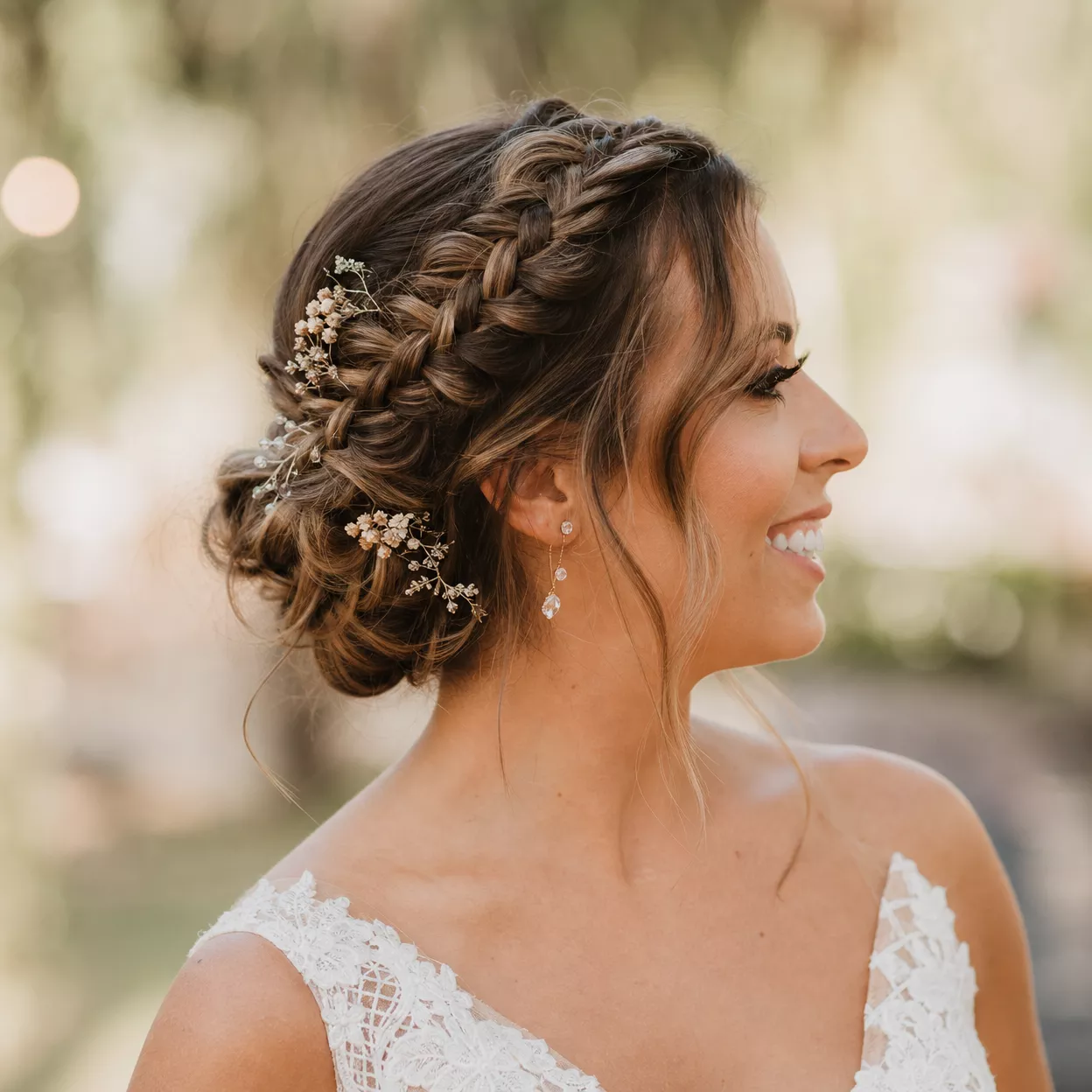 26 Gorgeous Bride Hairstyles for Medium Length Hair 26 Gorgeous Bride Hairstyles for Medium Length Hair