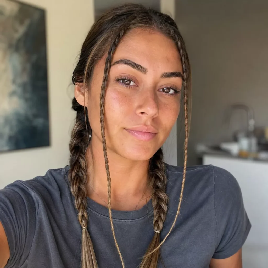 4 DOUBLE FRONT BRAIDS 1