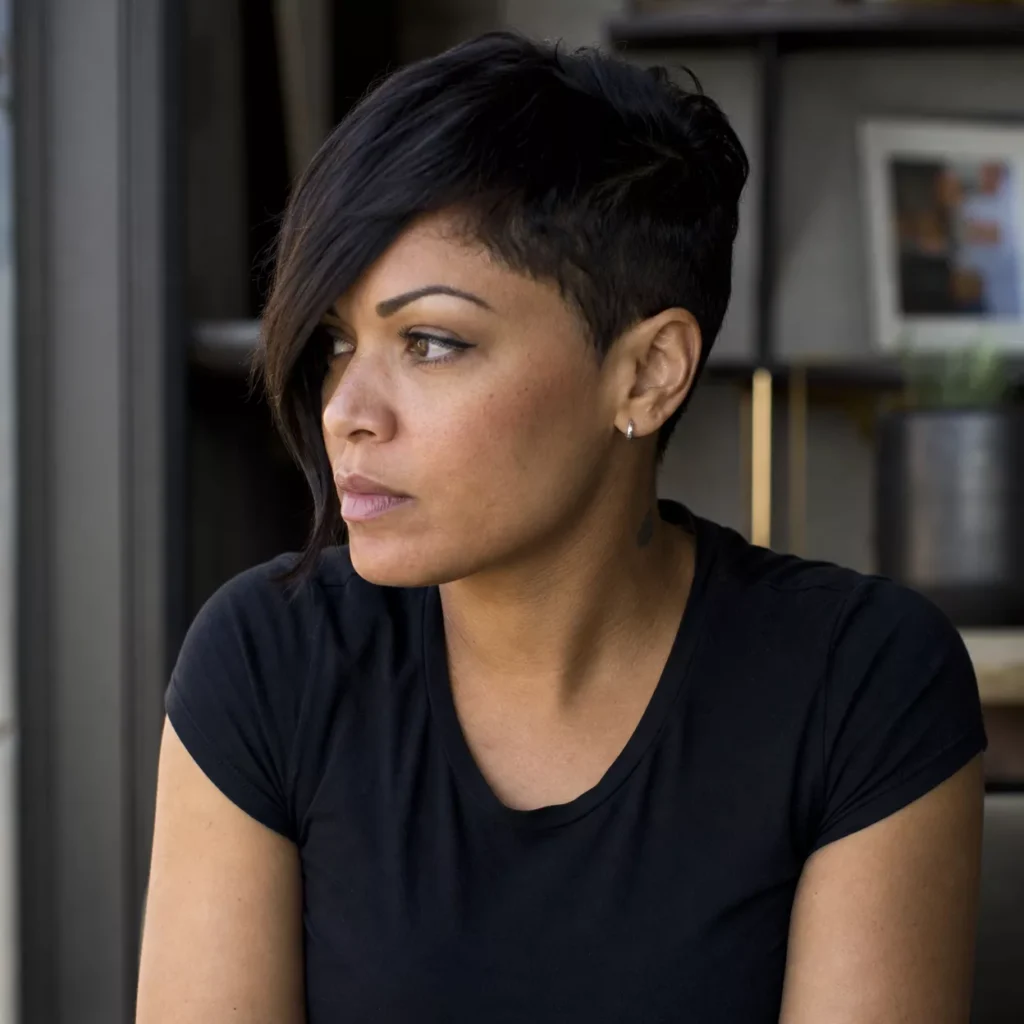 7 SHORT CROP WITH DRAMATIC SIDE BANG